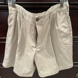 L.L. Bean Natural Fit Cotton Shorts - Cream